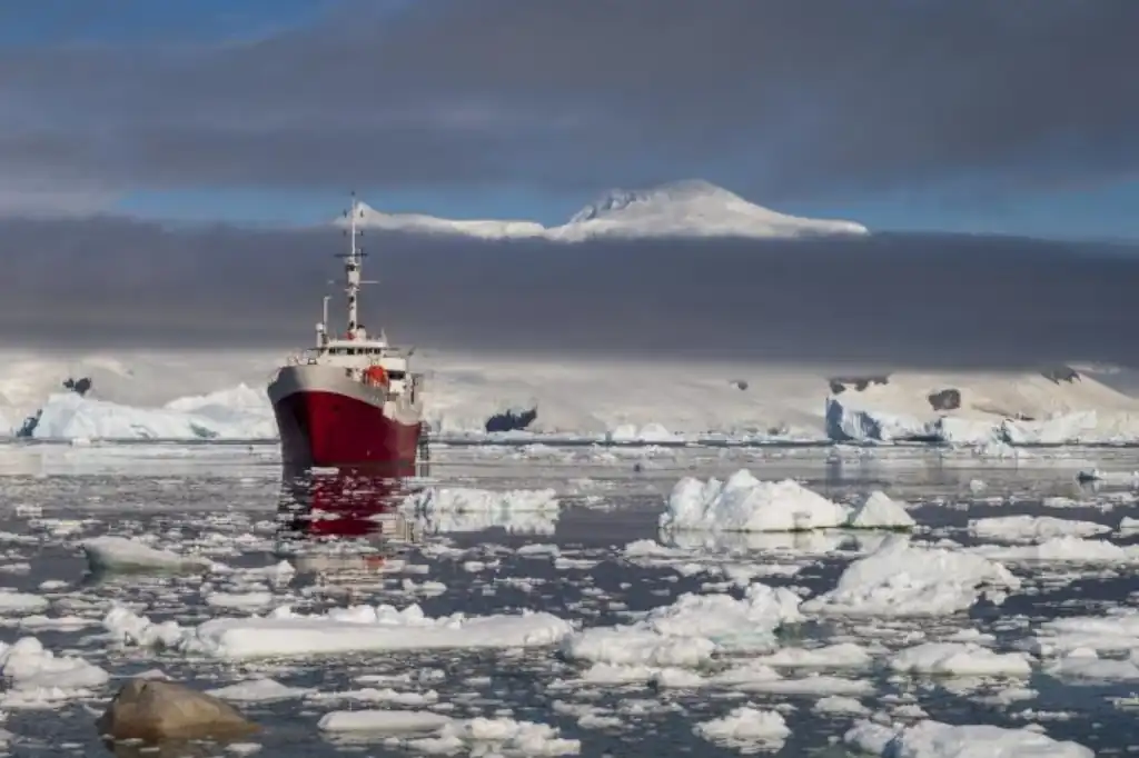 Un miembro de una expedición científica sudafricana, fue sometido a una evaluación psicológica tras presuntamente agredir y acosar sexualmente a sus compañeros.