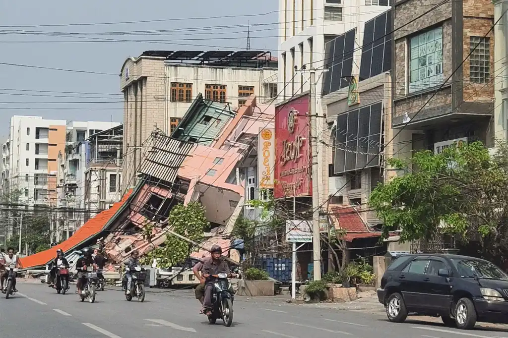 Un terremoto de magnitud 7.7 dejó al menos 144 personas fallecidas en en Myanmar, las autoridades ya declararon estado de emergencia mientras el caos se ha apoderado de la zona.