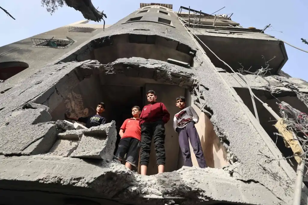 Israel cerró todos los pasos fronterizos hacia Gaza, por lo que más de un millón de niños en la Franja de Gaza no han recibido ayuda, denunció la Agencia de Naciones Unidas para los Refugiados Palestinos en Medio Oriente.