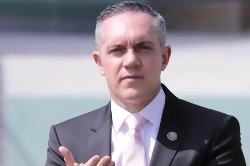 El exalcalde de Cuajimalpa, Adrián Rubalcava, fue designado como nuevo director general del Sistema de Transporte Colectivo Metro a partir de este lunes, según informó el Gobierno de la Ciudad de México.