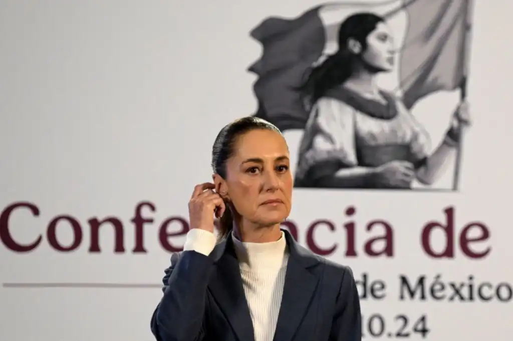 Tras los recientes comentarios del presidente Donald Trump sobre una posible revisión del Tratado entre México, Estados Unidos y Canadá (TMEC), la presidenta Claudia Sheinbaum aseguró que no hay ninguna señal de que el TMEC vaya a desaparecer.