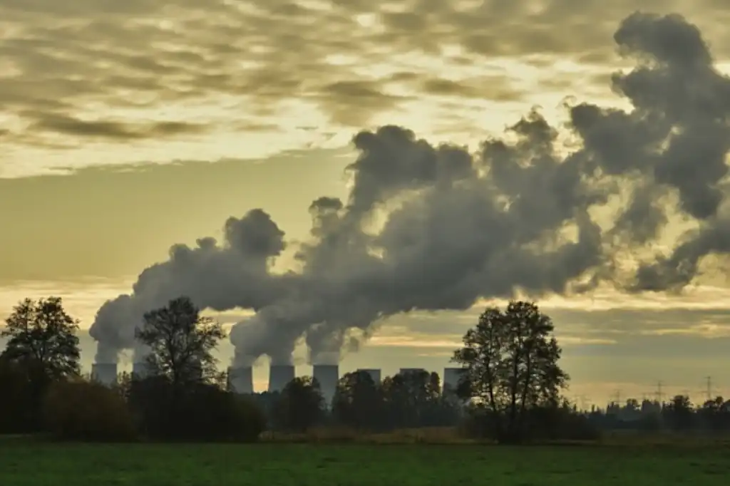 Aire envenenado en casa: cómo prevenir la contaminación invisible que respiras
