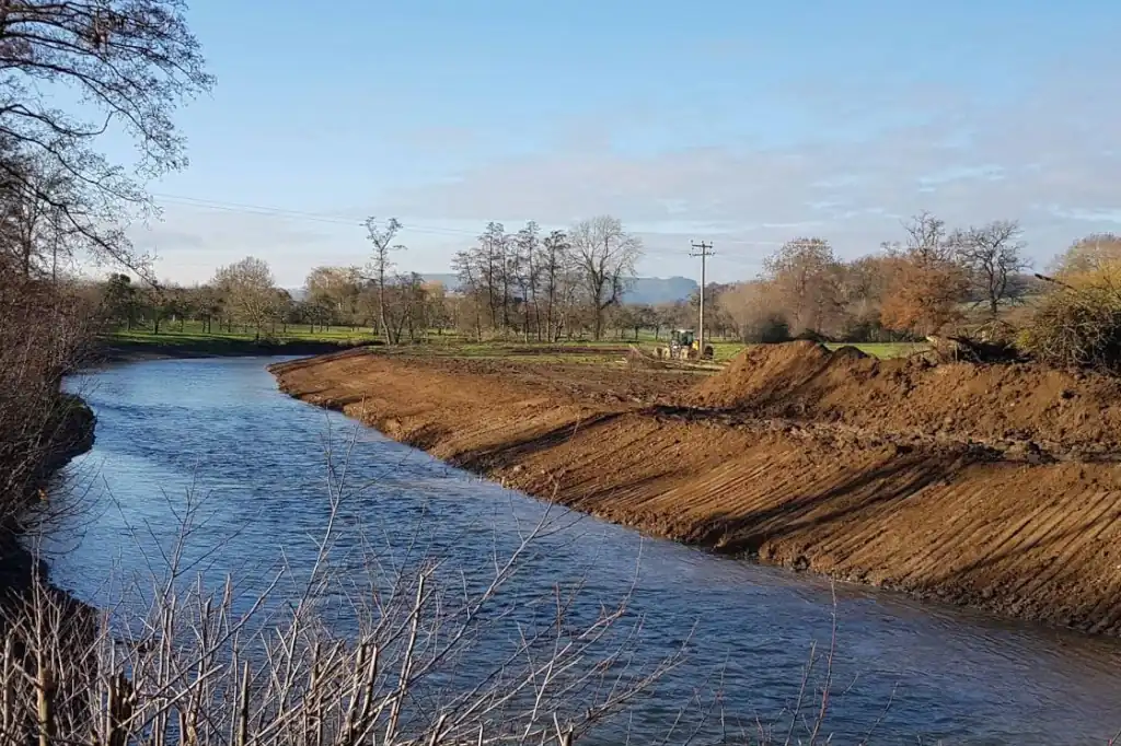 Reino Unido se prepara para afrontar la mayor demanda medioambiental de su historia, por la contaminación de los ríos Wye, Lugg y Usk.