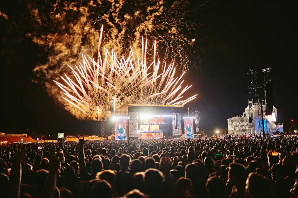 Festivales de música enfrentan creciente presión por su impacto ambiental